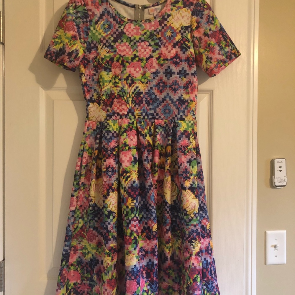 Lularoe Amelia